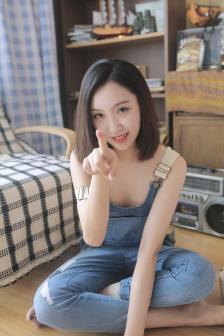 手术前夜仍与三男四女彻夜狂欢